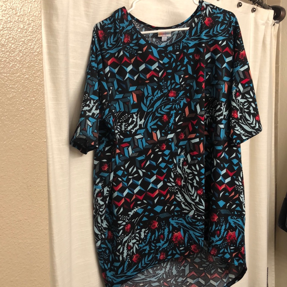 LuLaRoe Irma top